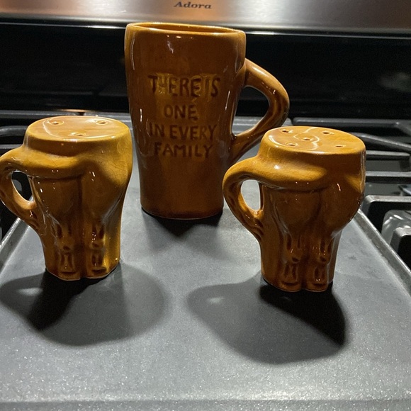 Mid Century jack ass salt/pepper shakers with mug - Picture 2 of 7